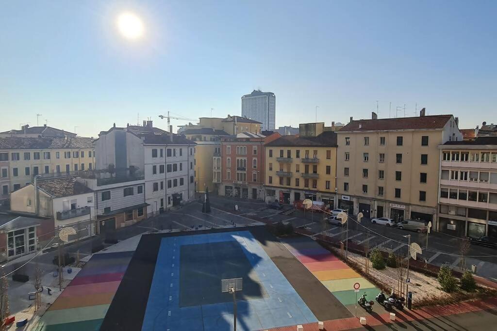 Bsuites Trieste In Centro Storico Con Wifi بادوفا الغرفة الصورة
